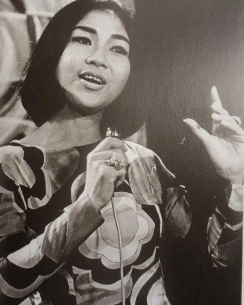 Instagram.com/titiekpuspa_official